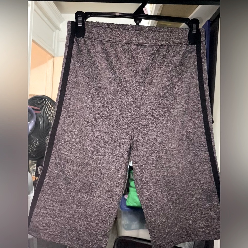Sport thigh length shorts